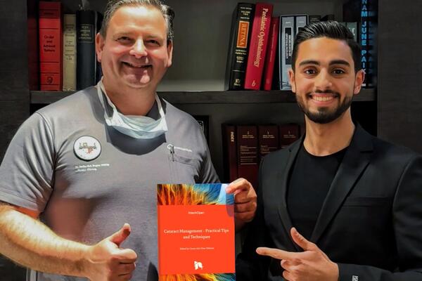 Dr. Detlev Breyer mit Dr. Amr Saad bei Premium Eyes.