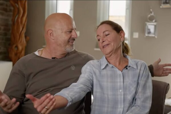Detlef Steves und Nicole berichten über ihre Augenlaserbehandlung.