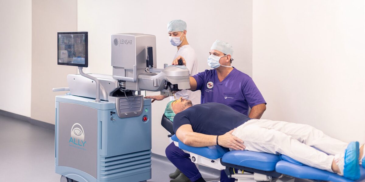 LENSAR ALLY Femtosekundenlaser
